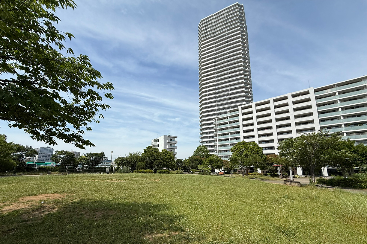 星野町公園 徒歩約2分(約100m)